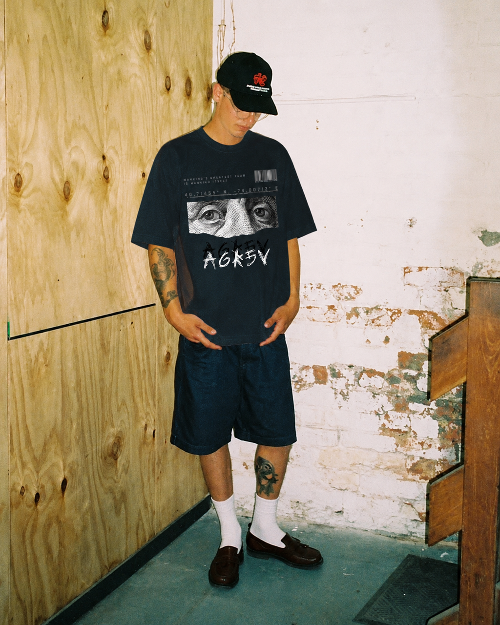 AGR5V Oversized Heavyweight Tee – Lifestyle Shot